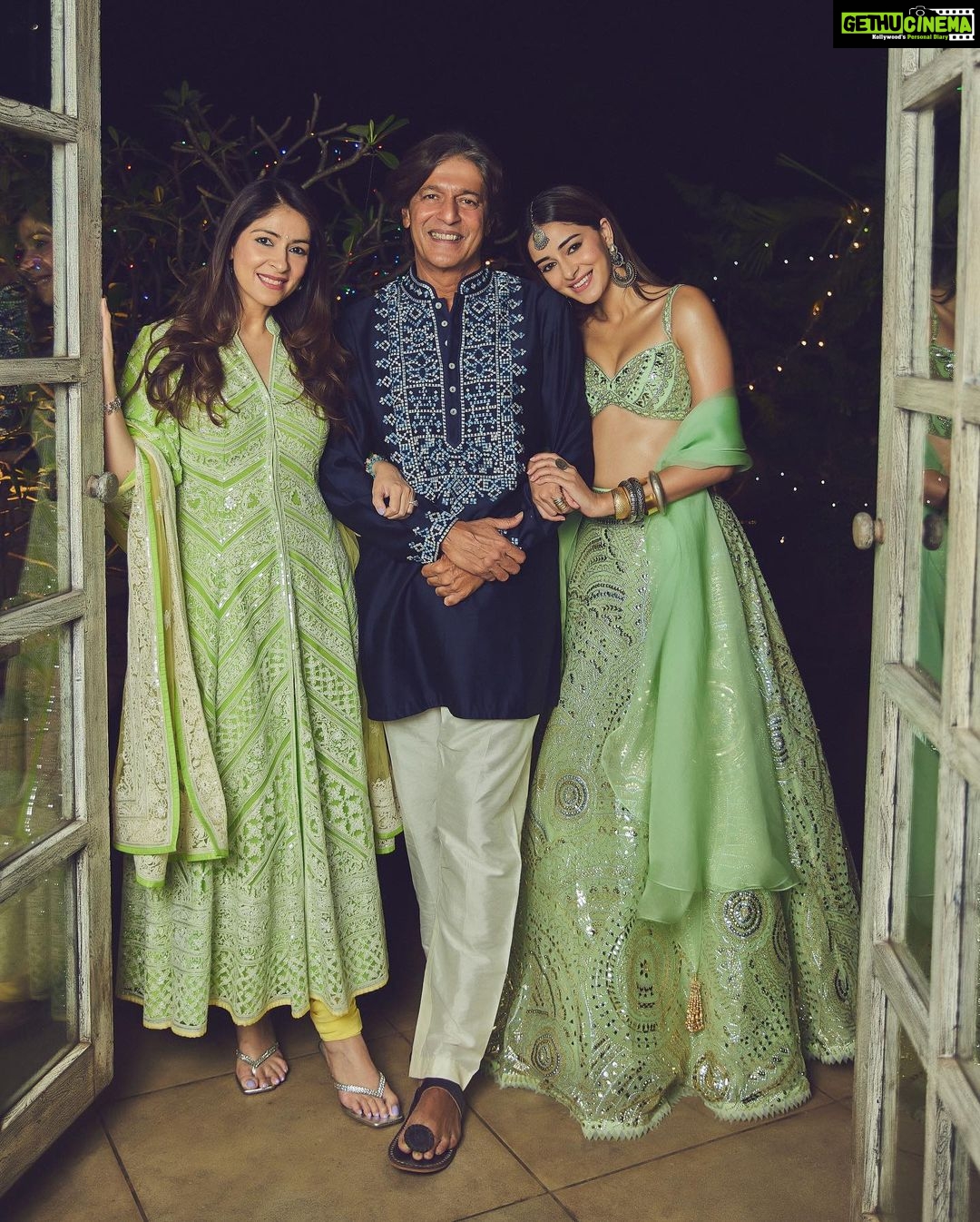 Ananya Panday Instagram - Filled with love and light 🤍