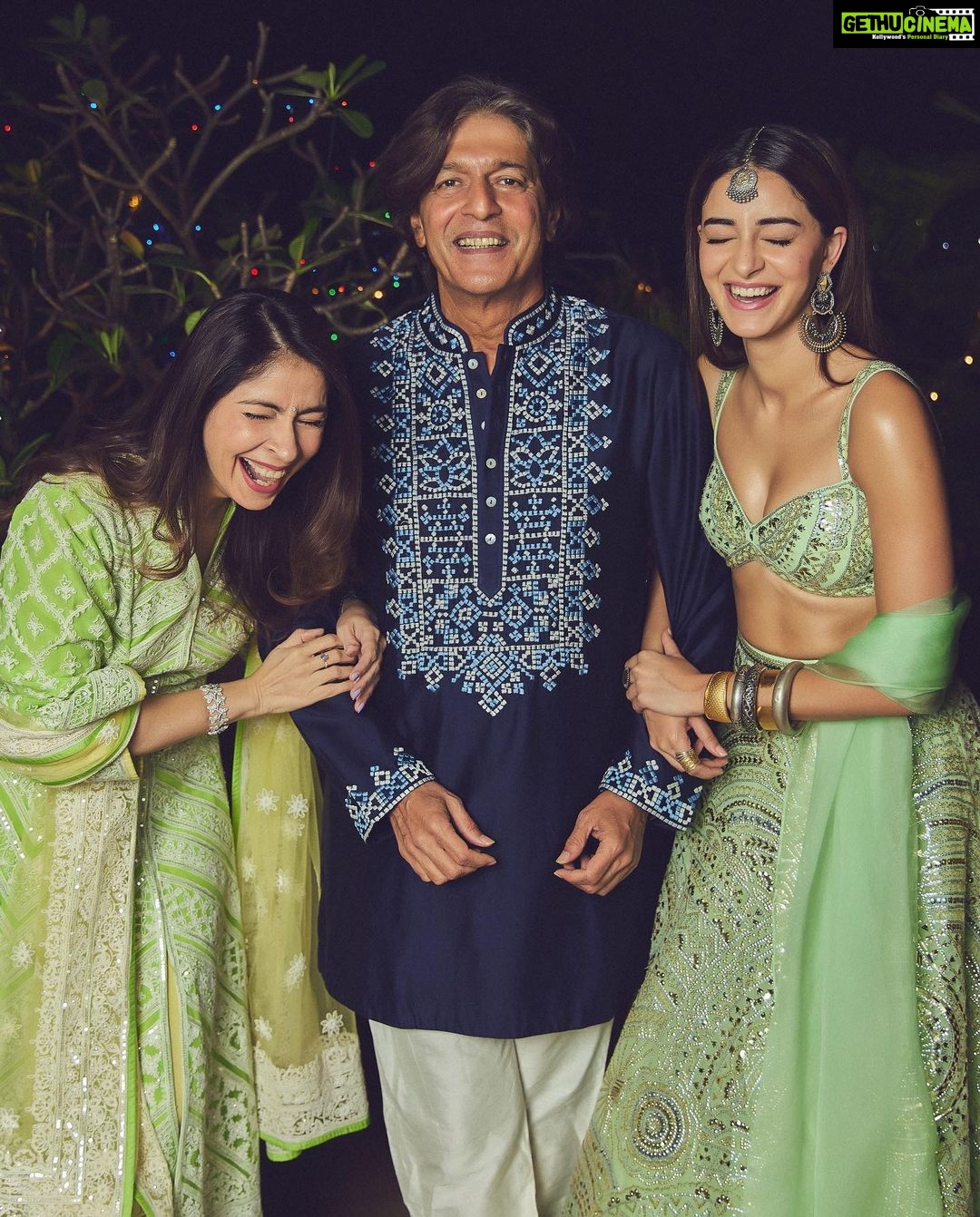 Ananya Panday Instagram - Filled with love and light 🤍
