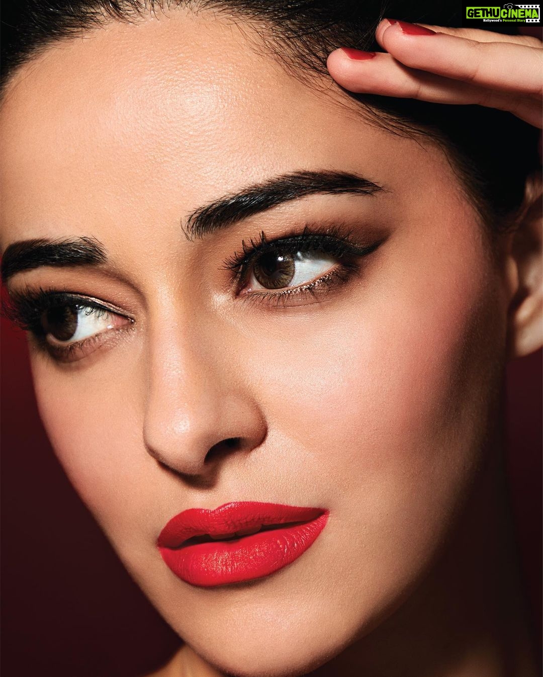 Ananya Panday Instagram - Glamming up is a way in which I express myself. Dig a little deeper and there’s a lot more to uncover. But even today, I get tagged as an Airy Fairy, for my fashion choices and not for who I am. I am so done with these Tags! This Lakme Fashion Week let’s be done with all the smack talk! Stay tuned to know more. #UnapologeticallyMÉ #Retag #ad