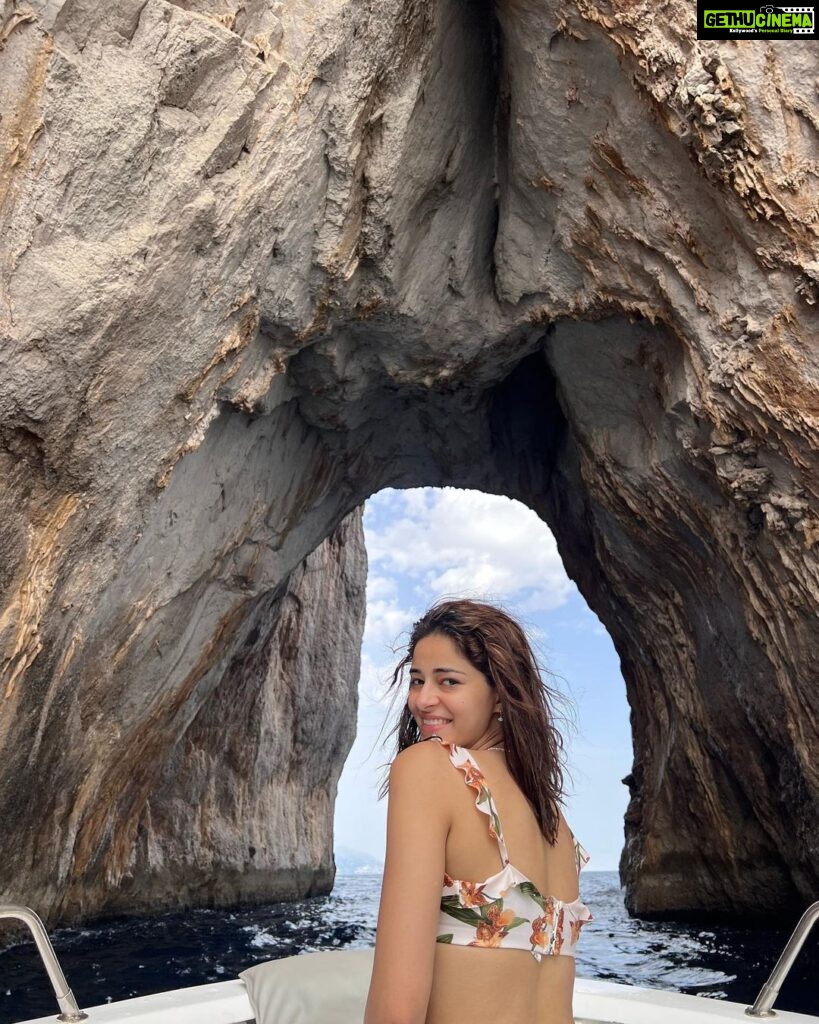 Ananya Panday Instagram - Boat day!!!! Swam in the blue grotto, saw a heart shaped cave and listened to ‘Sooraj Ki Baahon Mein’ on loop ☀️🚤 🌊 Capri