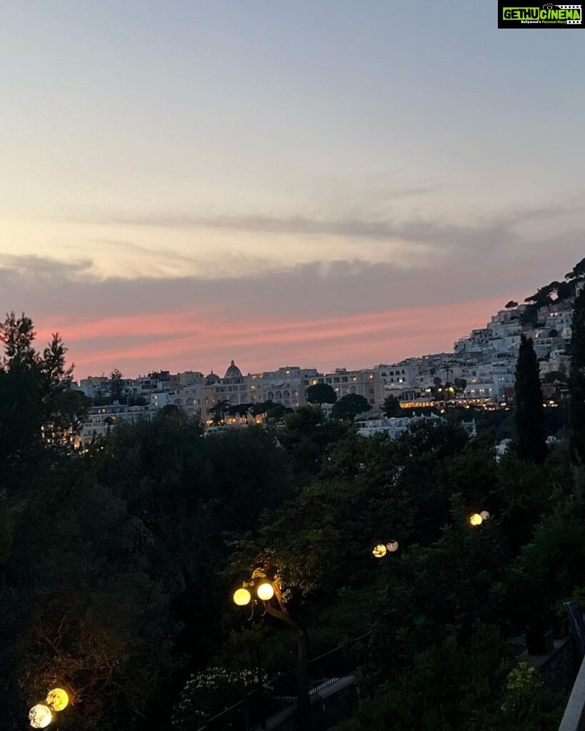 Ananya Panday Instagram - that’s amore 🤍 Capri