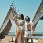 Ananya Panday Instagram - The vibeeeyist song! Have you watched it yet??? (Link in bio!) ❤️🌪 #AAFAT #Liger #Liger25thAugust @thedeverakonda @miketyson @karanjohar #PuriJagannadh @charmmekaur @apoorva1972 @vish_666 @ronitboseroy @meramyakrishnan @vish_666 @tanishk_bagchi @zarakhan @therashmivirag @singer_simha @ravurisravana.bhargavi @poetbb @manzoor_ibrahim @jyotsnaradhakrishnan @sijuthuravoor @santhoshvenkysinger @divyaramchandra @varadarajazad @deepakbluesinger @haripriyasinger @sagar_singer @piyush_bhagat @shaziasamji @azeemdayani @dharmamovies @puriconnects @sonymusicindia @sonymusic_south @aafilms.official