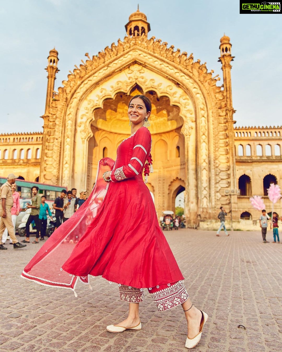 Ananya Panday Instagram - Muskuraiye aap Lucknow mein hai 😊 #Liger is out day after!!!! and I cannot control my smile 😁😁😁😁😁 Lucknow, Uttar Pradesh