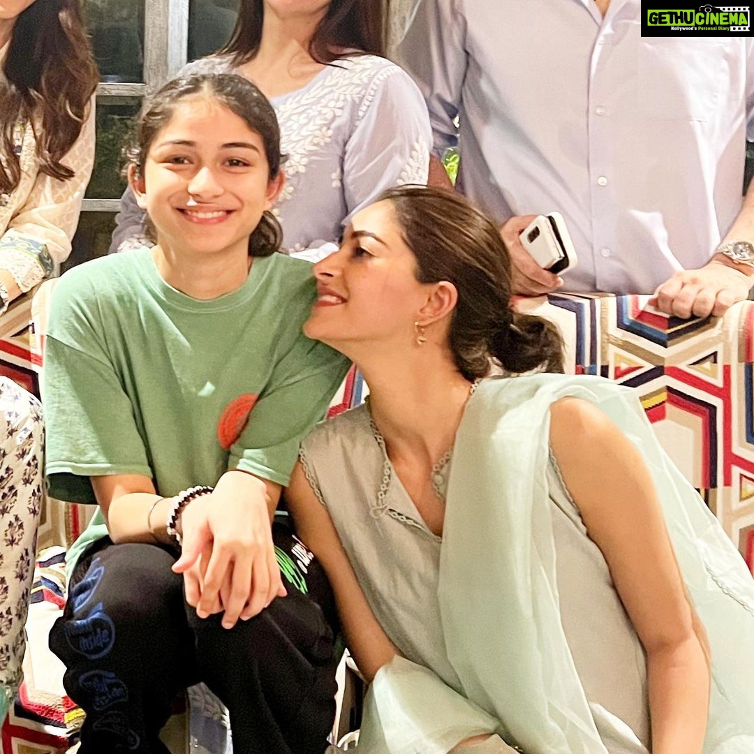 Ananya Panday Instagram - Happy Rakhi to the light of my life 🤍 For all that you are and all that you do, through every fight and every laugh - my first friend and friend till the end 🥺 Love you endlessly Ahaaaniii