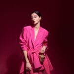 Ananya Panday Instagram - life in plastic, it’s fantastic 🦩