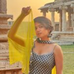 Anarkali Marikar Instagram - Hampi sunsets are the best 💛 @ameenbarif 📸 @aiwasilks outfit @joe_elize_joy styling