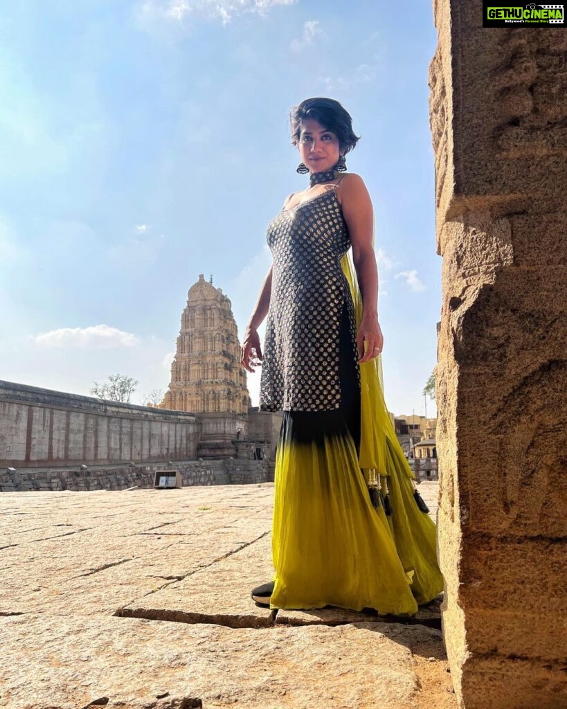 Anarkali Marikar Instagram - Couldn’t get enough out of this beautiful place!!! Hampi❤️❤️ @ameenbarif 📸 @aiwasilks sharara outfit @joe_elize_joy styling Virupaksha Temple