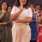 Anarkali Marikar Instagram - 2 Million celebration 🥂 of Jil Jil Jil with @sulaikhamanzil team. The whole studio couldn’t stop dancing the #jiljiljildancechallenge with @anarkalimarikar 💃🏻 🕺 Now it’s you turn to dance and tag @sulaikhamanzil @myselfandmymoves @thinkmusicofficial, put #jiljiljildancechallenge #sulaikhamanzil #mmmchoreography #reelswithmmm . Best one will be featured in our official page.✨ 🎥✂️ @albert_will.i.am 💃🕺 @mmmdancefam 📍 Myself And My Moves Studio For Dance #myselfandmymoves #mmm #mmmdancefam #mmmchoreography #reelswithmmm #anarkali #JilJiljil #JilJilJilSong #JilJilJilVideoSong #SulaikhaManzil #eidrelease