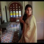 Anarkali Marikar Instagram - I just love myself in this 😋😋 Photo : @ameensabil Make up :@ashna_aash_ @nitasha_s_bride Location: @niramayamheritage is an old beautiful illam in Trissur converted to an ayurveda hospital .