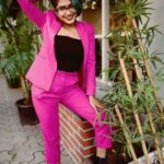Anarkali Marikar Instagram - Keep calm and wear pink💓 @linsonantony_ photography 📸 @image_.boutique attire @asaniya_nazrin styling