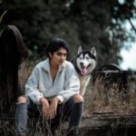 Anarkali Marikar Instagram - Shooting with an animal for the first time. Concept and photography 📸 @sujay_nair Stylist @instyle_by_an Costume @ganga_priyadarsini Retouch @sujay_nair Makeup @shanal_shaji Featuring Siberian husky @winter_wolf_kennel
