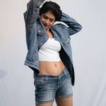 Anarkali Marikar Instagram - ~FEELING DENIM~ @sathyan_rajan📸 @rizwan_themakeupboy💅 @thedenimals 💃