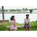 Anarkali Marikar Instagram - Social distancing is a must🖐️ പിന്നെ Mask, അത് ഞങ്ങൾ ഫോട്ടോ എടുക്കാൻ വേണ്ടി ഊരിയതാണ്. ക്ഷമിക്കണം😐