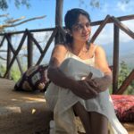 Anarkali Marikar Instagram - എന്റെ മാണിക്യവീണേ !!! @themudhousemarayoor