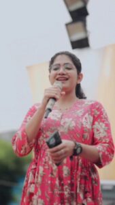 Anarkali Marikar Instagram - ചിറിക്കല്ലേ... പാടെയ്...😌

Ft/@anarkalimarikar 
Vc/@imf_productions

#thallumala #olemelody