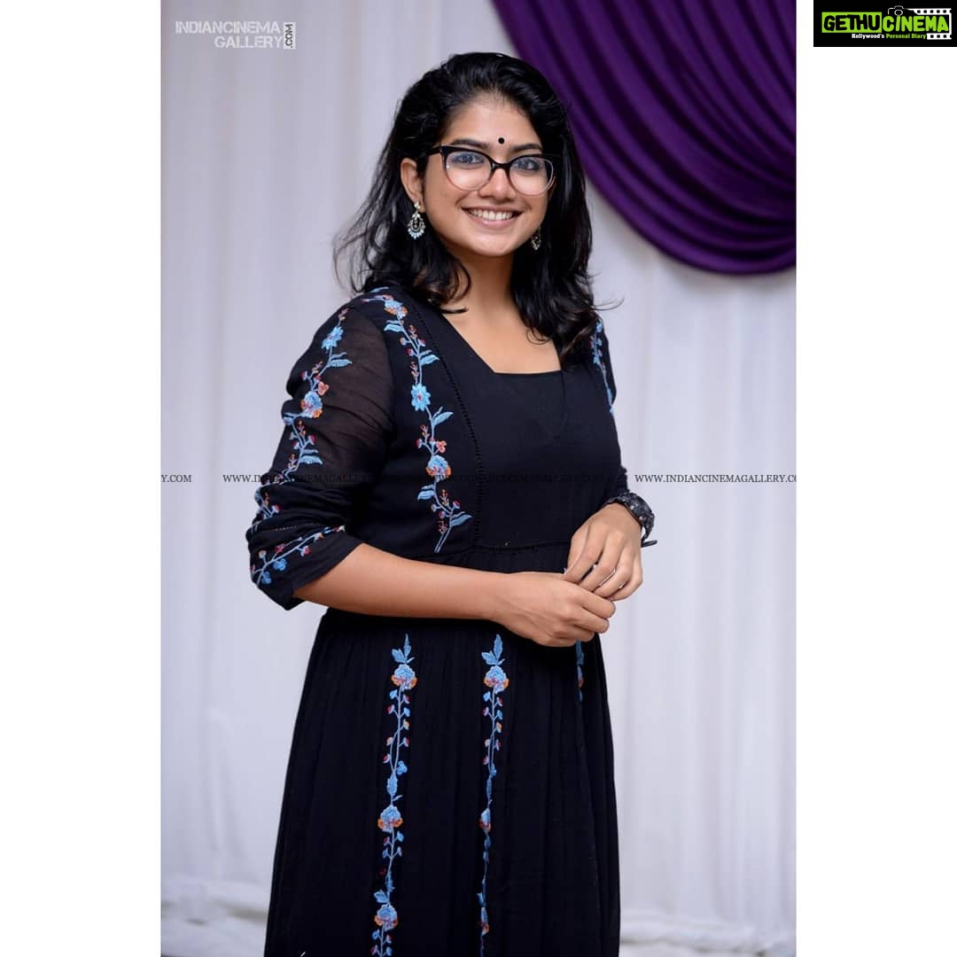 Anarkali Marikar Instagram - @ajmal_photography_ 😍 @guriclothingstore