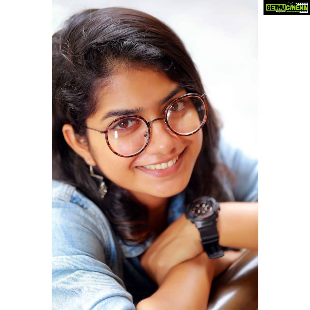 Anarkali Marikar Instagram - @borassco_com eyeglasses❤️ Thanks a lot for those!!! . . . @niasmarikar photography