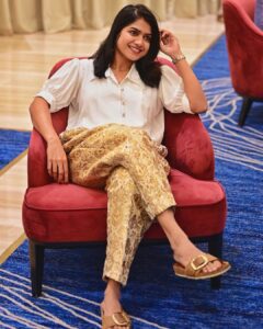 Anarkali Marikar Instagram - GOLD ✨
@ru.achbydivyaharidas costume 
@reshmi_framelens_photography 📸
