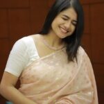 Anarkali Marikar Instagram - Just trying to be cute! 😬 @zalhaas saree @salih.mt 📸