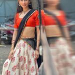 Aneri Vajani Instagram - Just something about this look makes me feel at ease ! 🙃 #anerivajani #indiangirls #happiness #baghin #comingsoon #howdoulikemenow #newlook #explore #happymonday #mondaymotivation