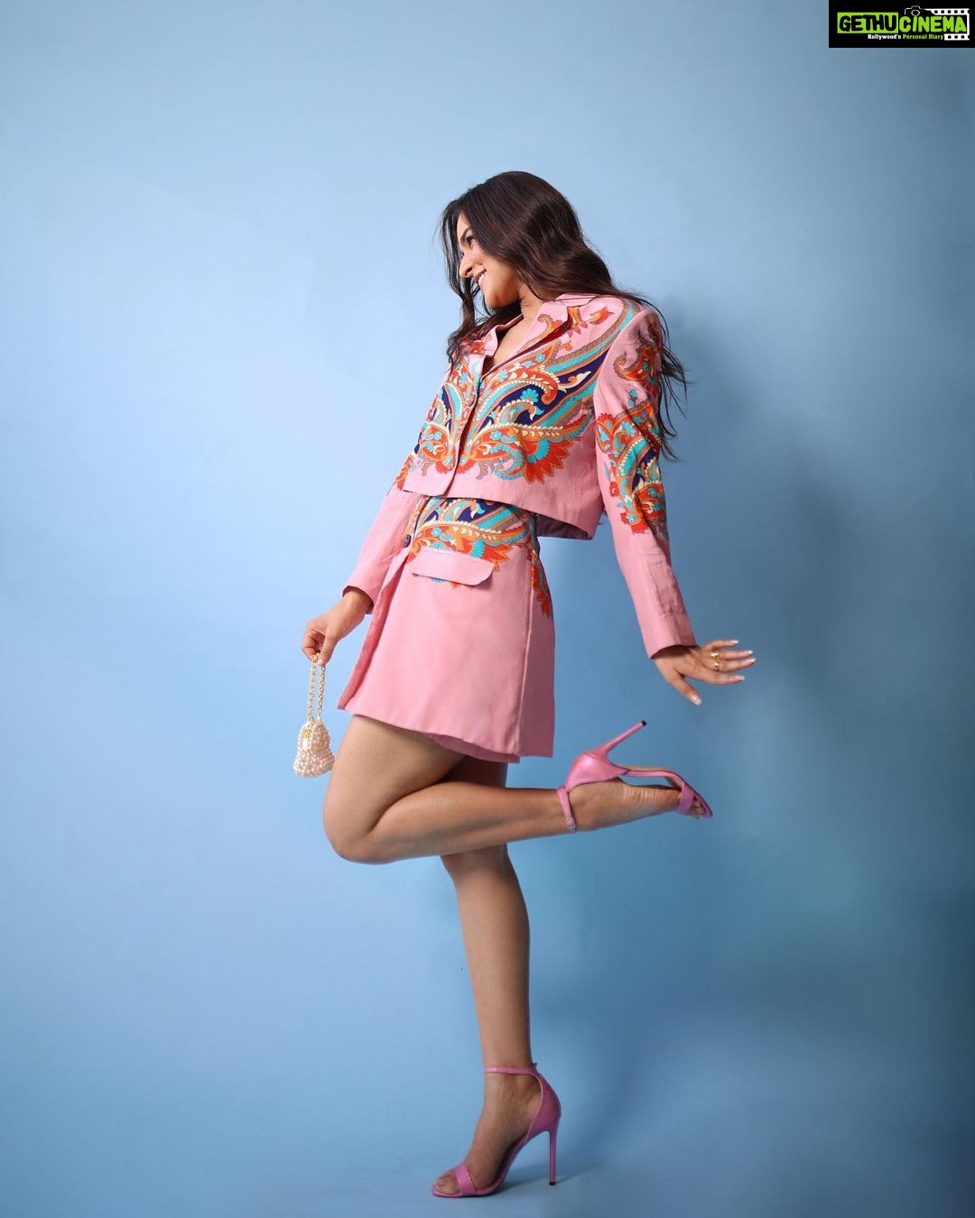 Angira Dhar Instagram - When you happy and you know it.. you just dance 🪩 …… like a flamingo 🦩 Stylist- @pranita.abhi Assistant- @yeshadattani Outfit- @_shrutisancheti Heels- @lodishoesindia Earrings- @iblamebeads @tas27 Rings- @bloome.in @the_bling_girll X @offbeatmediain Bag: @rubilxn Photographer- @thetiltedlens Hair: @savi.hair Makeup: @elishabmua