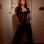 Angira Dhar Instagram - ⚠️ Photos: @dinesh_ahuja Styling: @pranita.abhi Top: @self__cntrd Jeans: @bluer.co.in Shoes: @charleskeithofficial Makeup: @elishab_mua Hair: @savi.hair My main woman: @nikiitadeb