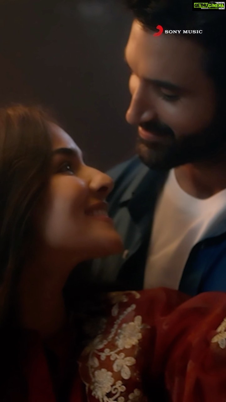 Angira Dhar Instagram - A bittersweet love story. #Bairiya out on @sonymusicindia YouTube channel . . @arijitsingh @gurfatehpirzada @amitabhbhattacharyaofficial @goldiesohel @navjitbuttar