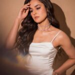 Angira Dhar Instagram - With all the love that’s pouring in…❤️ Fly me to the moon.. let me play among the stars.. ✨ Photos: @rishabhkphotography Dress: @Bouji.in Necklaces: @azotiique Shoes @stevemaddenindia Styling: @pranita.abhi Makeup: @elishabmua Hair: @savi.hair