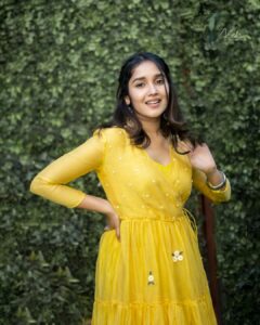 Anikha Instagram - #Buttabomma promotions ✨✨

@studiobustle 
@they_call_me_keshu 
@raji.raaga09
@devaras92