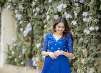 Anikha Instagram - #Buttabomma promotions ✨✨ @studiobustle @they_call_me_keshu @raji.raaga09 @devaras92