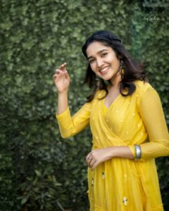 Anikha Instagram - #Buttabomma promotions ✨✨

@studiobustle 
@they_call_me_keshu 
@raji.raaga09
@devaras92