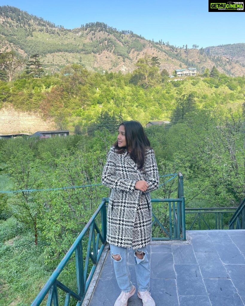 Anikha Instagram - the 10 degree weather was nice Manali, Himachal Pradesh