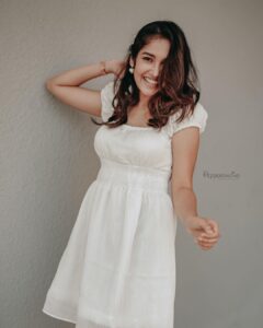 Anikha Instagram - 🤍🤍

@arsignatureofficial 
@beniveesjo 
@arun_manuel_