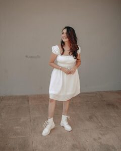 Anikha Instagram - 🤍🤍

@arsignatureofficial 
@beniveesjo 
@arun_manuel_