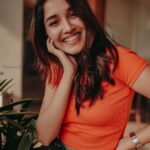 Anikha Instagram - happy place.🧖‍♂️ @beniveesjo @arun_manuel_