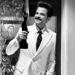Anil Kapoor Instagram - A #Filmfare is a timeless and iconic achievement and I'm so humbled to receive it for a film that's so special to me. I owe this #BestSupportingActorAward to the unconditional support of the entire team of #JugJuggJeeyo. Thank you @filmfare for recognising our efforts and thank you all for the love!!! 🌟🌟💜💜 @karanjohar @apoorva1972 @ajit_andhare @neetu54 @varundvn @kiaraaliaadvani @manieshpaul @mostlysane @raj_a_mehta @rishiwrites @dharmamovies @viacom18studios @tseries.official Anil Kapoors House, Juhu, Mumbai