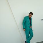 Anil Kapoor Instagram - Walking into the #iifa weekend like! 📸 @behalsahil Outfit : @tisastudio Stylist: @kshitijkankaria @saloniparekh__ Makeup Artist: @deepakchauhanartist Hairstylist: @raskarjaipal @whynot_byzeeba @iifa Abu Dhabi, United Arab Emirates