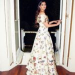Anil Kapoor Instagram - Sonam has always done things differently and it makes me so happy when she gets recognized and celebrated for it. It is such an honor to be invited amidst royalty to address all the commonwealth nations. It seems fitting that Sonam should represent our country on a global stage with other accomplished artists to bring in a new era of unity, harmony and creativity. As a father, and as a member of the Indian film fraternity, I could not be more proud of Sonam for being the face and voice of this generation. @sonamkapoor ❤️