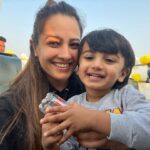 Anita Hassanandani Instagram - Wheels on the 🚌 go round and round! First bus ride 🤍