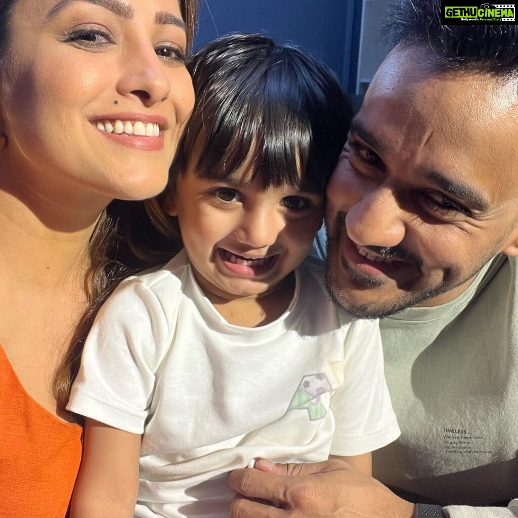 Anita Hassanandani Instagram - 💓