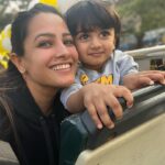 Anita Hassanandani Instagram - Wheels on the 🚌 go round and round! First bus ride 🤍