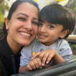 Anita Hassanandani Instagram - Wheels on the 🚌 go round and round! First bus ride 🤍