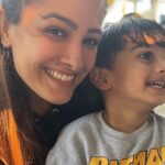 Anita Hassanandani Instagram - Wheels on the 🚌 go round and round! First bus ride 🤍