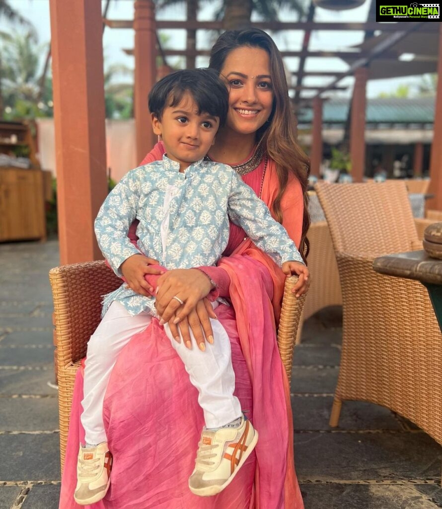 Anita Hassanandani Instagram - MeriJaan 🌷