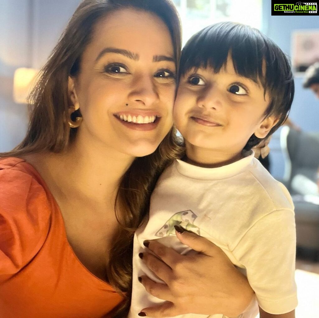 Anita Hassanandani Instagram - 💓