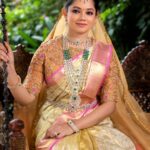 Anitha Sampath Instagram - Happy ugadi thangams😇 Thanks for this beautiful telugu bride look! @makeup_by_kez Loving this😍 Makeup: @makeup_by_kez Hair: @banu_hairstylist_sareedrapist Blouse: @ishithaa_design_house Jewellery: @jjjewellerymart Saree: @aaryanairdesigns Lens: @zerogravityphotography #anithasampath #telugubride #telugubridelook #chennimakeupartist