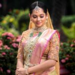 Anitha Sampath Instagram - Happy ugadi thangams😇 Thanks for this beautiful telugu bride look! @makeup_by_kez Loving this😍 Makeup: @makeup_by_kez Hair: @banu_hairstylist_sareedrapist Blouse: @ishithaa_design_house Jewellery: @jjjewellerymart Saree: @aaryanairdesigns Lens: @zerogravityphotography #anithasampath #telugubride #telugubridelook #chennimakeupartist