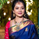 Anitha Sampath Instagram - Sunshine☀️ Photoshoot for makeup artist @aarthy_hairandmakeup Hairdo@shalini_hairartist Drape@sareedrapist Saree @elite_kanjivarams Jewel @chennai_jazz Click @maraacaptures Blouse @chitra_boutique_nd_jewelry Spot @elementsoneastcoast