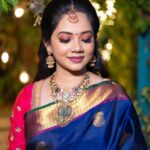 Anitha Sampath Instagram - Sunshine☀️ Photoshoot for makeup artist @aarthy_hairandmakeup Hairdo@shalini_hairartist Drape@sareedrapist Saree @elite_kanjivarams Jewel @chennai_jazz Click @maraacaptures Blouse @chitra_boutique_nd_jewelry Spot @elementsoneastcoast