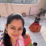 Anitha Sampath Instagram - Yesterday’s pongal went like this உழவுக்கு உதவும் மாடுகளுக்கு நன்றி சொல்லும் மாட்டுப்பொங்கல் தின வாழ்த்துகள்.. மாடுகளை தன் பிள்ளைகள் போல் வளர்க்கும் மாடு வளர்ப்பவர்களுக்கு நகரவாசிகள் சார்பாக நன்றிகளும்😇 昆德拉图尔